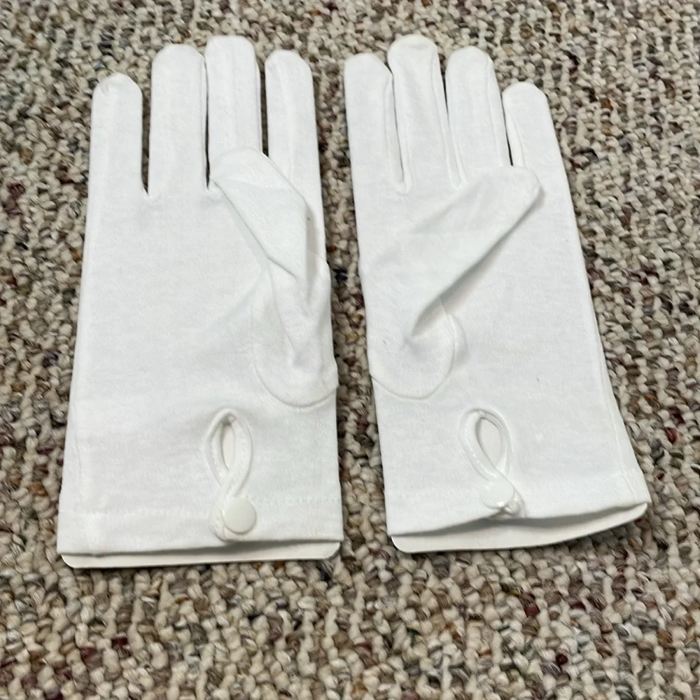 Elegant White Gloves. NWOT